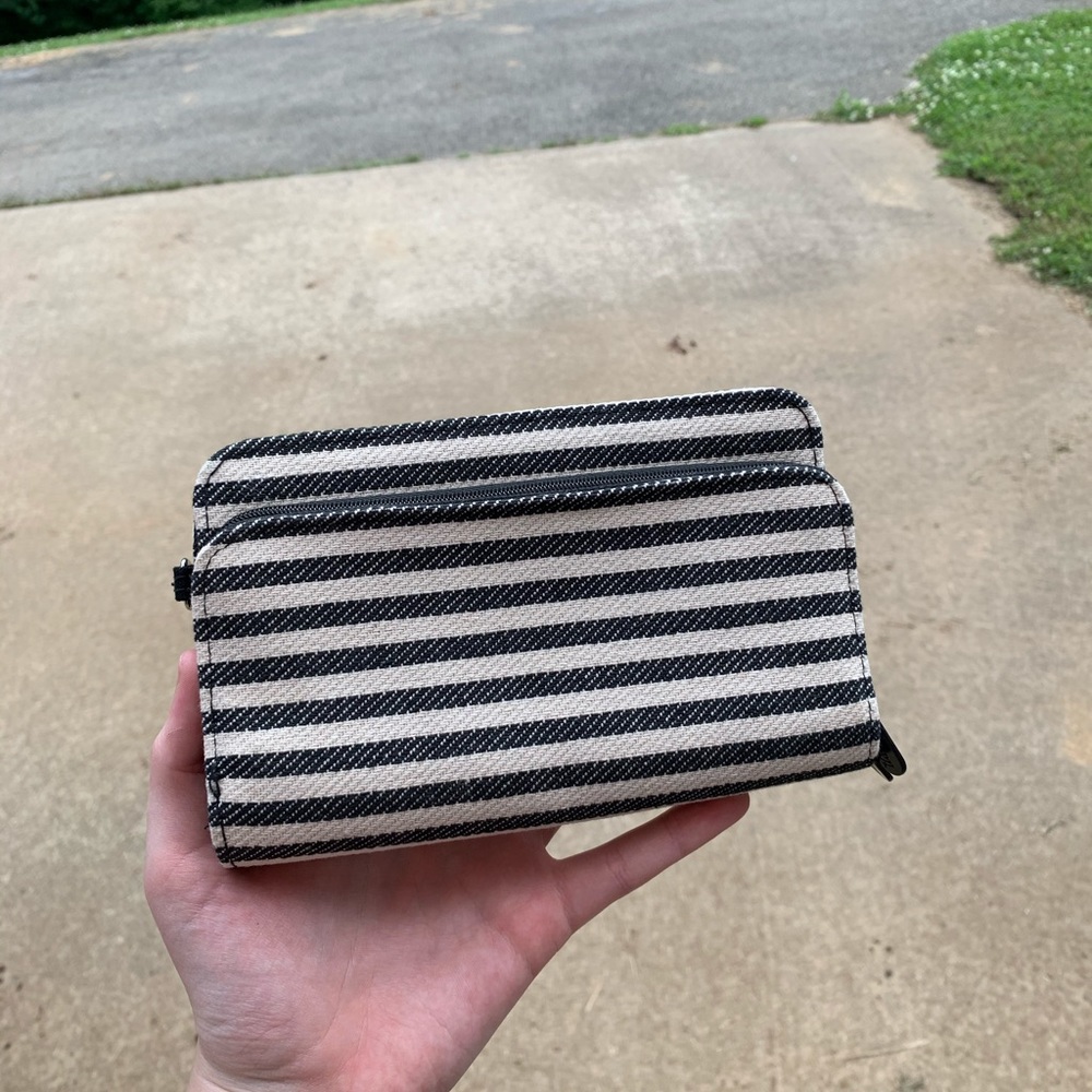 Thirty-one wallet